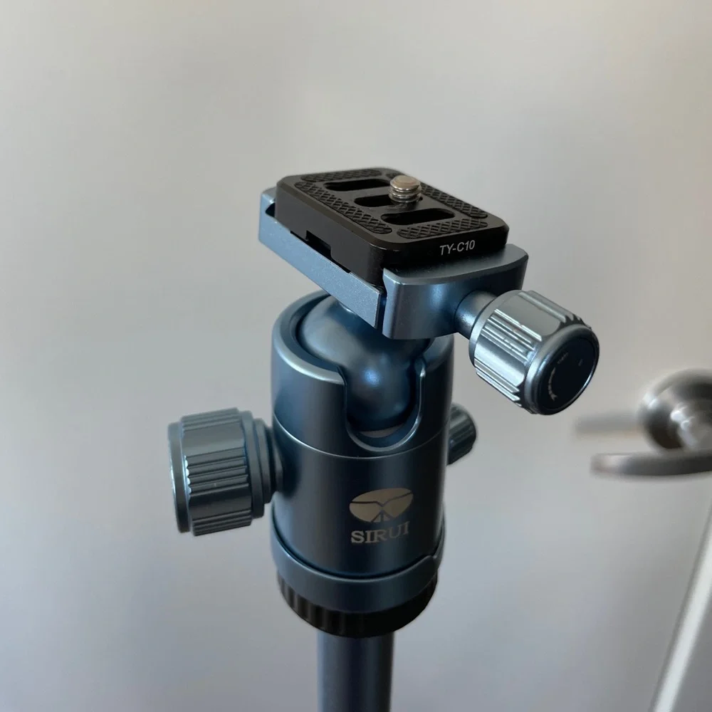 Sirui T-005BX Ultralight Travel Tripod with C-10S Ball-Head
